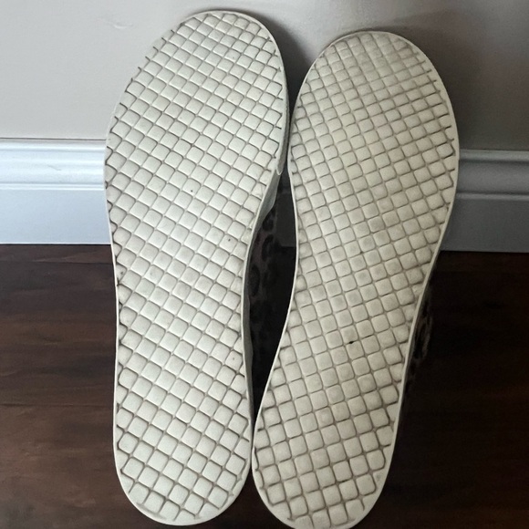 Very G Ursula Wedge Leopard print shoe-Size 9 - Picture 10 of 11